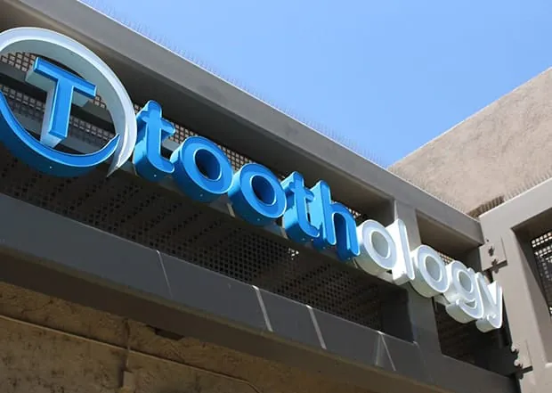 Toothology dental office exterior and signage in Scottsdale