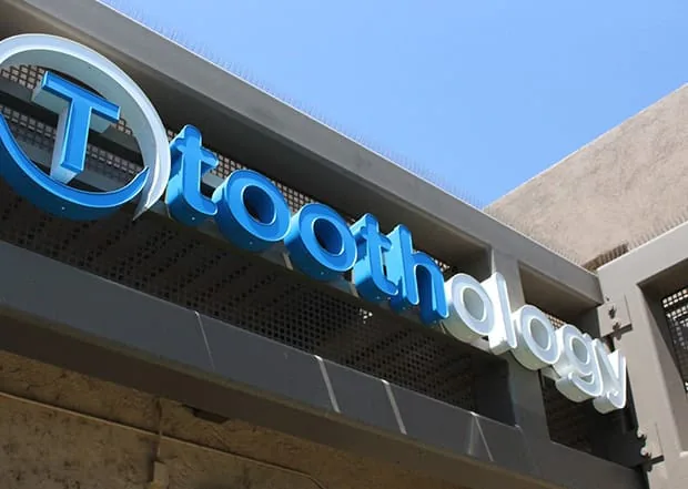Toothology office exterior sign in Scottsdale